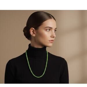 Vintage Apple Green Peking Glass Style Bead Necklace 18 Inch